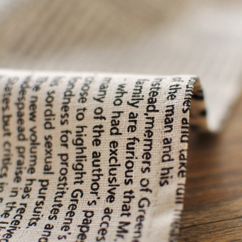 Khăn Trải Bàn Ăn Cách Nhiệt In Hình Tờ Báo Cổ Điển Có Thể Giặt Được