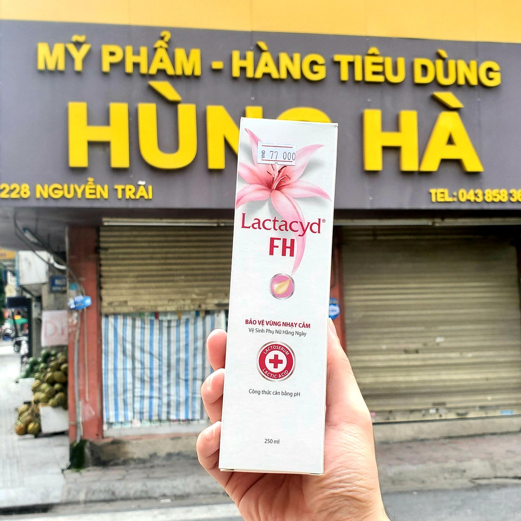 Dung dịch vệ sinh phụ nữ, dung dịch vệ sinh vùng kín dành cho da nhạy cảm Lactacyd FH 250ml