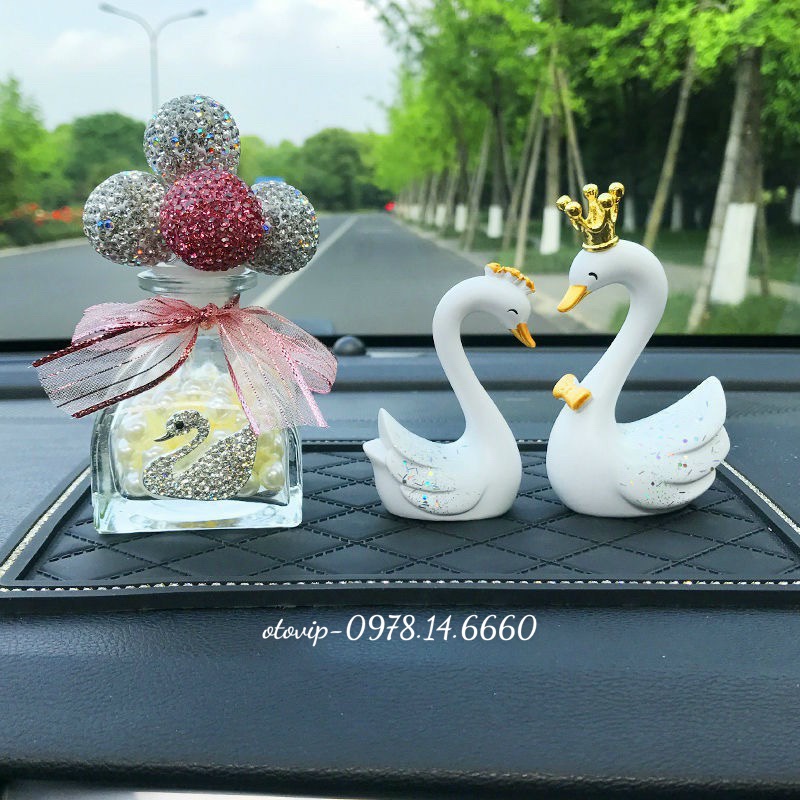 SET 2 thiên nga trang trí taplo xe ô tô