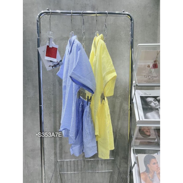 Set Sơ Mi Nữ Tay Ngắn Đi Biển ,Set Bộ Sơ Mi Kẻ Đũi Xốp Xẻ Tà Quần Đùi Phong Cách Ulzzang Unisex BEBEDOLL