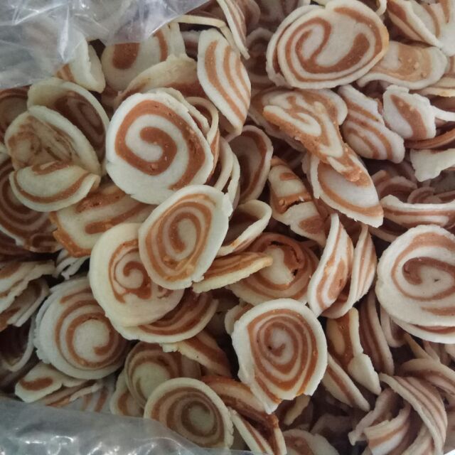 Sò,bánh trứng nướng,bánh gạo one one