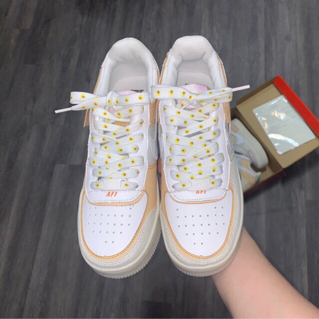 Giày Sneaker Nữ ❤️FREESHIP❤️ Giày Hoa Cúc Full Size Nữ Full Box Full Bill
