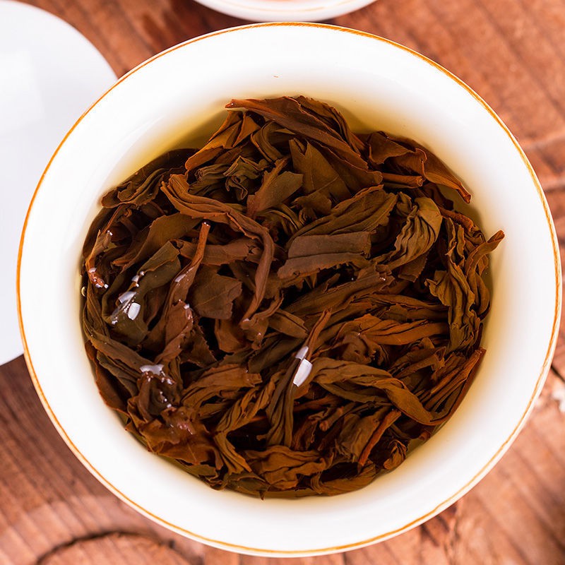 Trà đại hồng bào lon 400gr