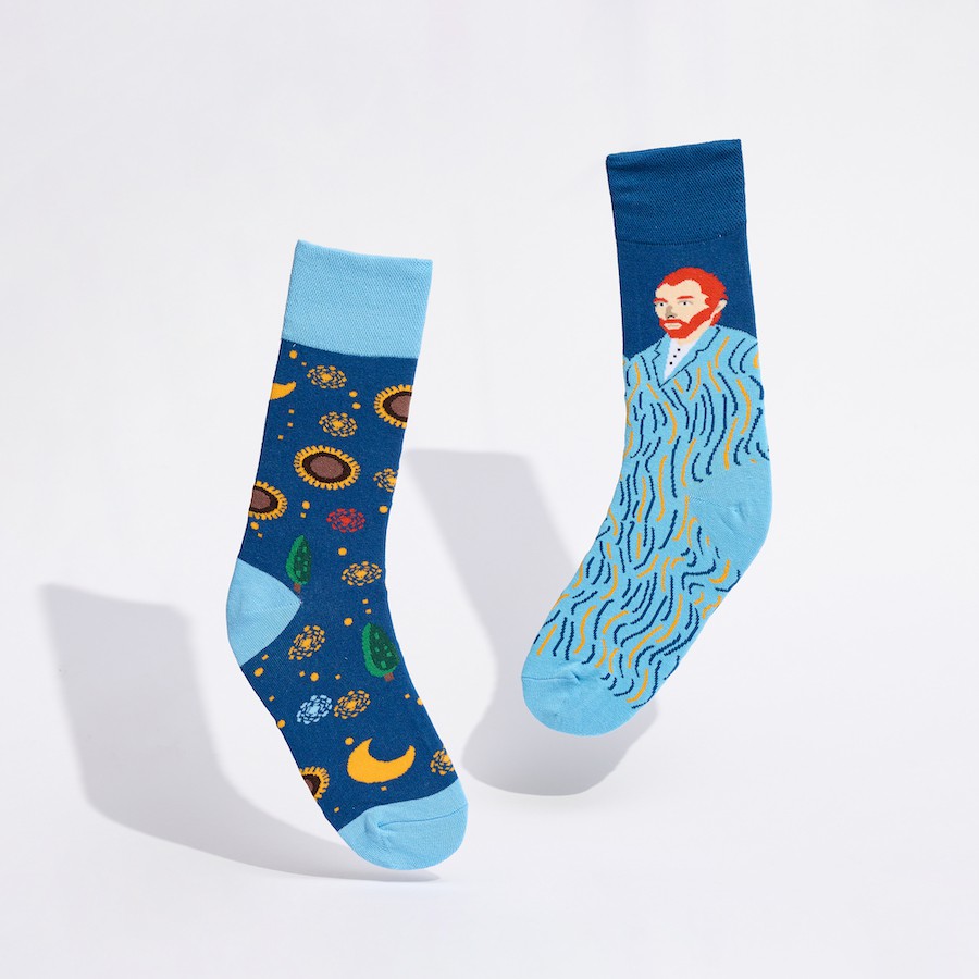 Vớ Ông Vangogh Chất Liệu 80% Cotton Mang Lại Cảm Giác Thoáng Khí.