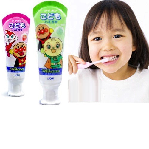 Kem đánh răng trẻ em nuốt được Lion 40g