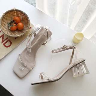 Sandal cao gót quai mảnh