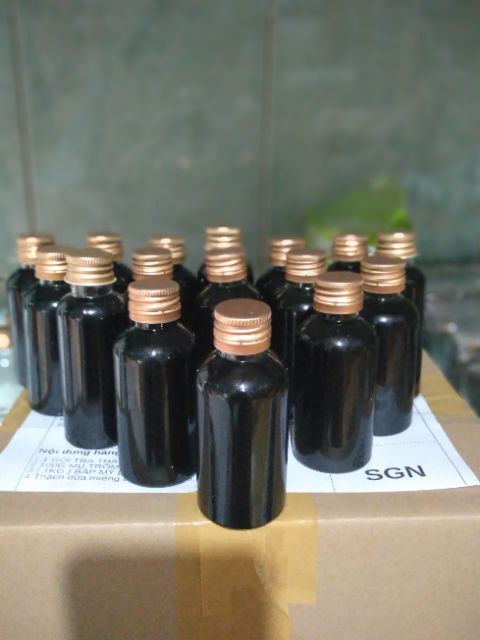 HƯƠNG LÁ DỨA CÓ MÀU XANH { CHAI 50ML }