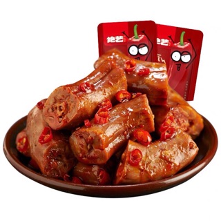 Cổ vịt juezhi cay ngon