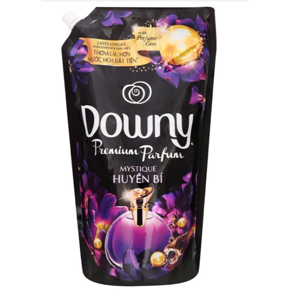 Nước xả vải Downy 1,35L