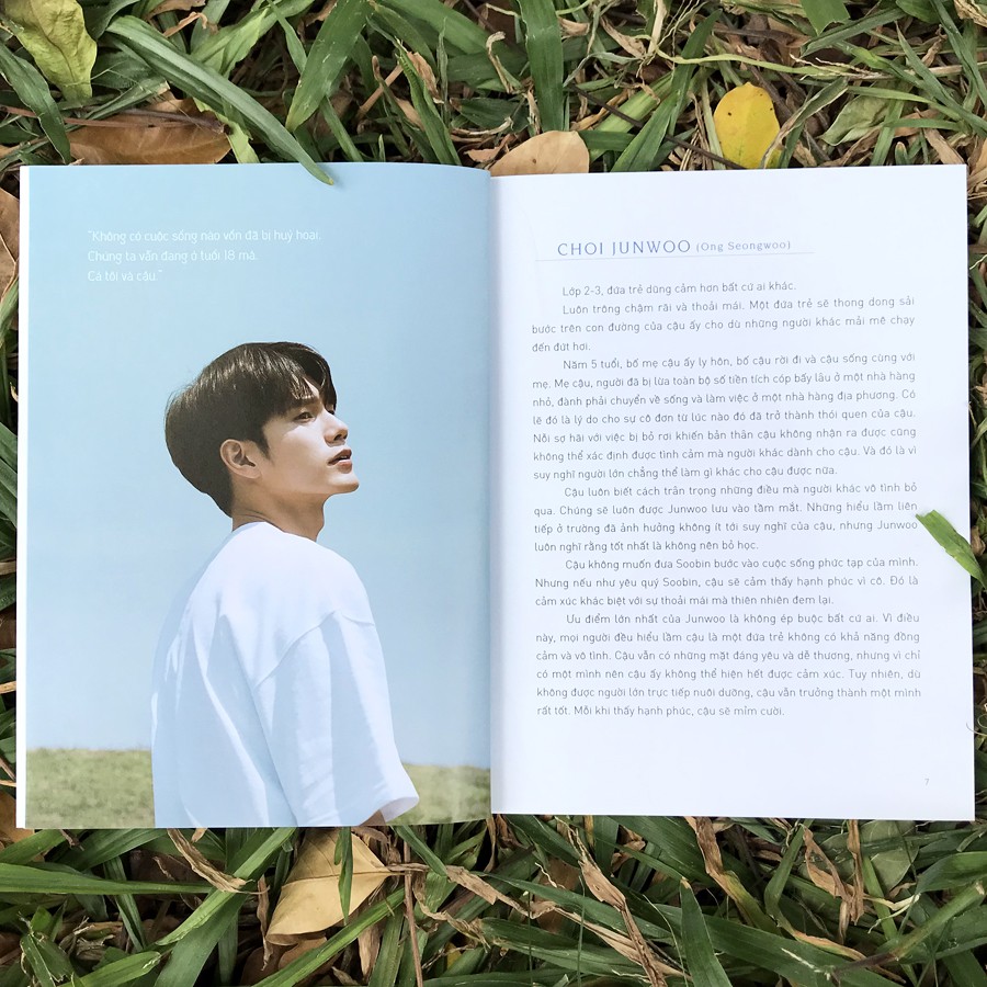 Sách Ong Seong Woo - Khoảnh Khắc Tuổi 18