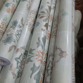 Giấy dán bếp hoa văn keo sẵn bóc dán