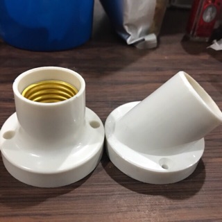 Đuôi đèn vặn loại thẳng đứng hoặc nghiêng