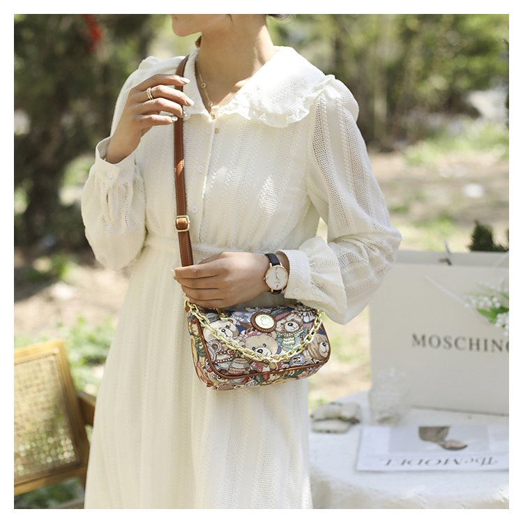 Túi Xách Đeo Vai / Đeo Dưới Cánh Tay Dây Xích Cao Cấp Phong Cách Mới Dễ Phối Đồ