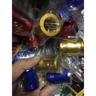 Chụp giò đạp xe máy nhôm.