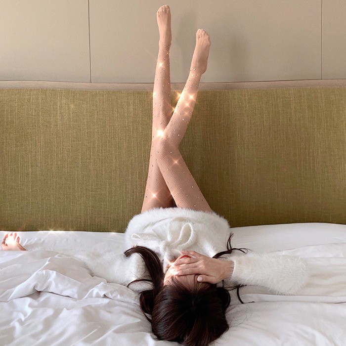 Tất lưới đính đá mix hạt to siêu lấp lánh siêu sexy cho bạn nữ hàng siêu đẹp siêu dai , đá bám chắc không rụng