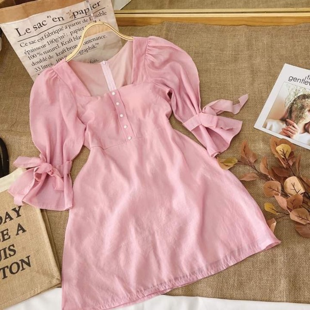 Đầm xoè cổ vuông tay lửng nơ 2 màu