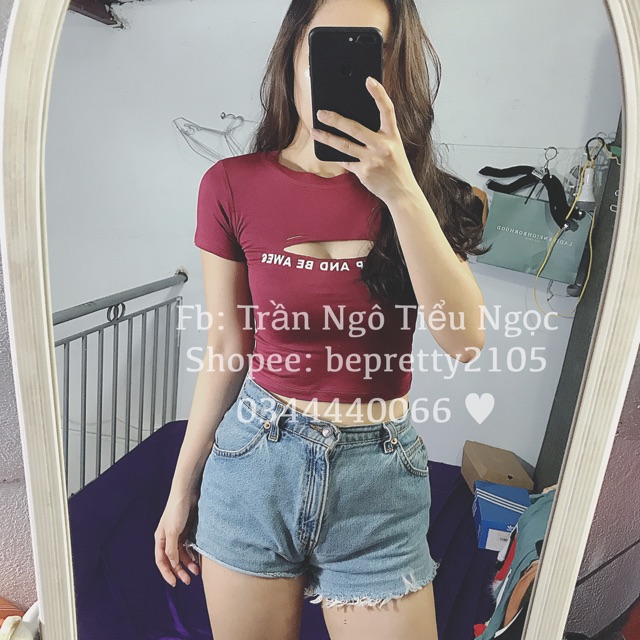 Áo croptop tay ngắn khoét ngực | BigBuy360 - bigbuy360.vn
