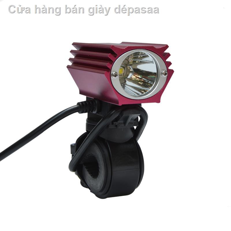 màu đỏ, đèn chiếu sáng phía trước, pin có thể sạc lại USB, đi xe ban đêm siêu chống mưa