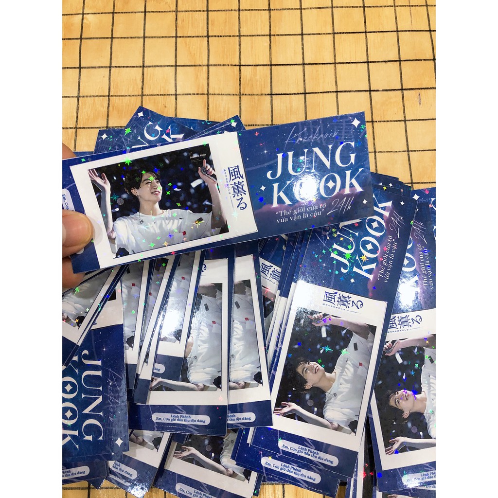 Set 8 Bookmark  in theo yêu cầu