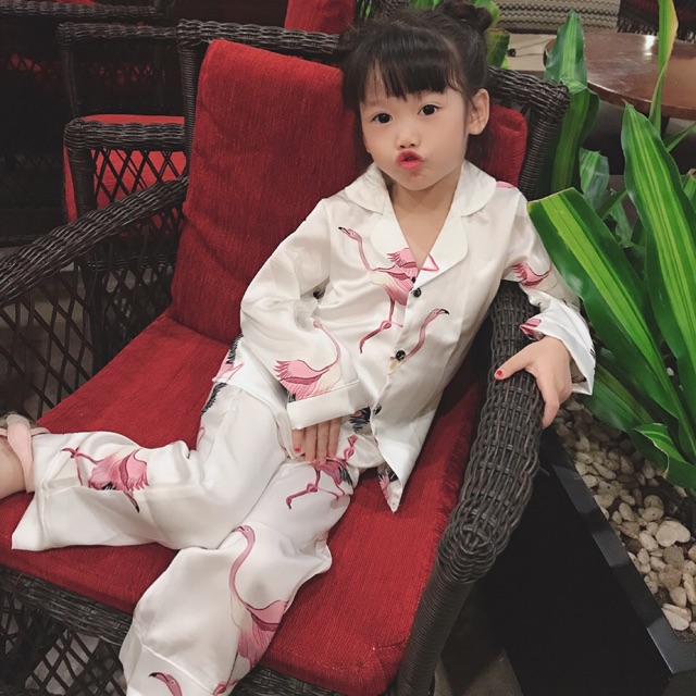 Pizama lụa cho bé gái