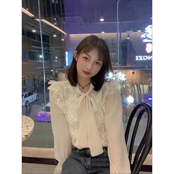 Áo sơ mi ren thắt nơ bánh bèo cho nữ
