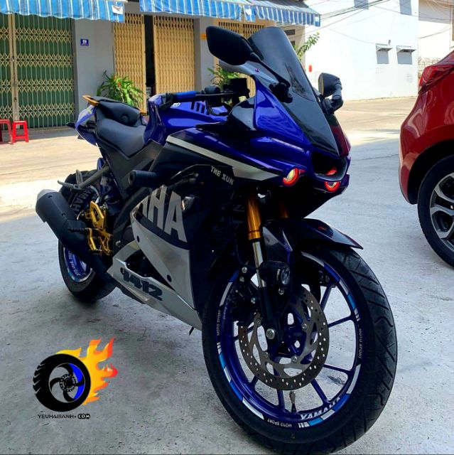 Ốp đầu R1  cho R15 v3