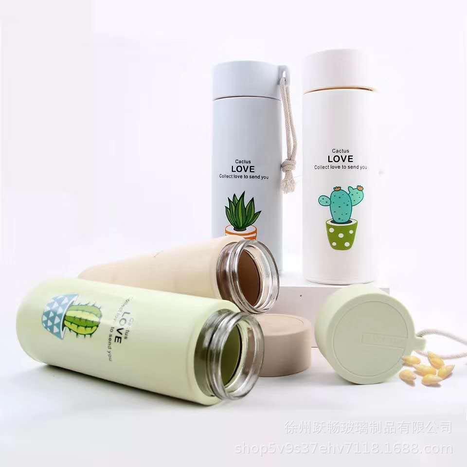 Bình Giữ Nhiệt 450ml Lõi Thủy Tinh Bọc In Hình Xương Rồng Và Nhựa Lúa Mạch Có Dây Đeo Tiện Dụng