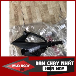Ốp yếm trái R15v3 zin chính hãng