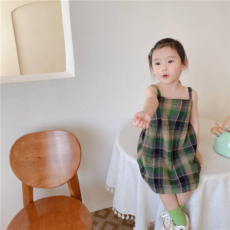 Áo đầm hai dây vải cotton và lanh họa tiết kẻ ô cổ điển phong cách Hàn Quốc dành cho bé gái