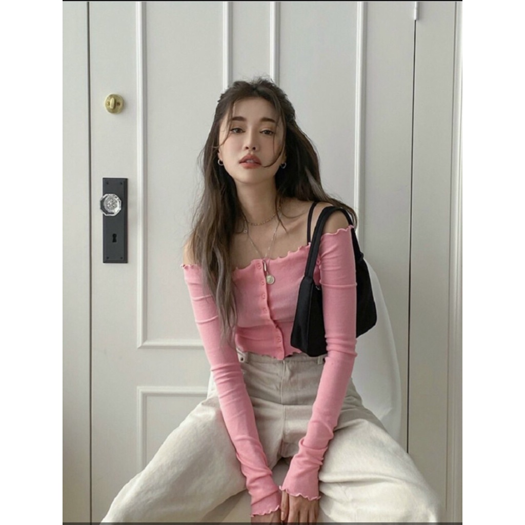 Áo len croptop dài tay trễ vai hàng khuy kiểu dáng trẻ trung freesize | BigBuy360 - bigbuy360.vn