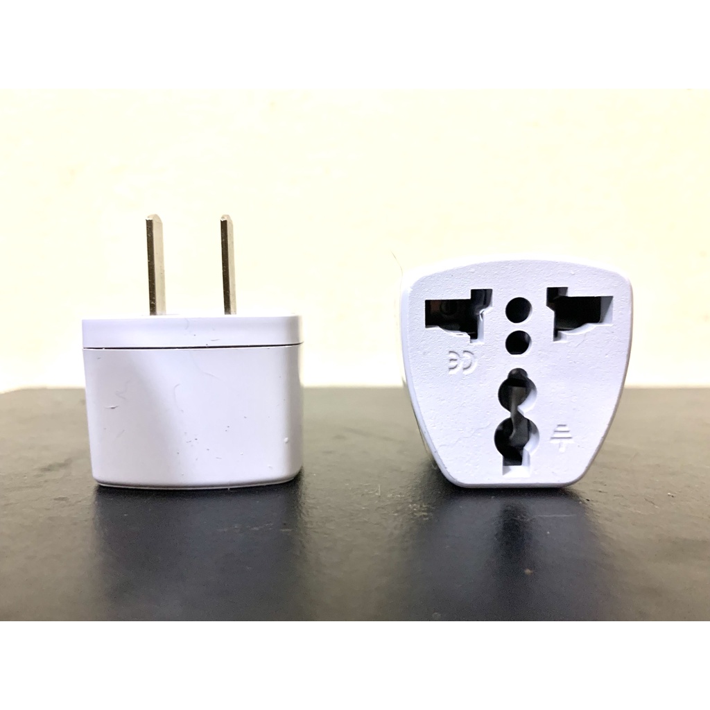 Ổ chuyển đổi phích cắm từ 3 chân sang 2 chân dùng cho điện áp 220V cao cấp