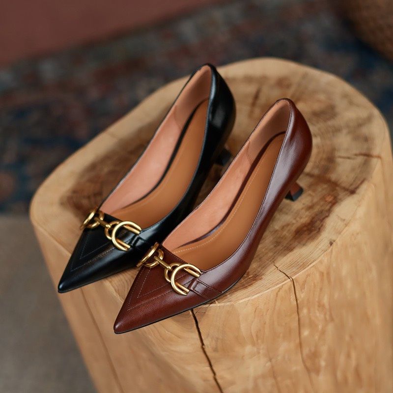 (CÓ SẴN - QUẢNG CHÂU) Guốc Da Phối Khóa Vàng Kiểu Dáng Thanh Lịch Gót Nhọn 5 Phân