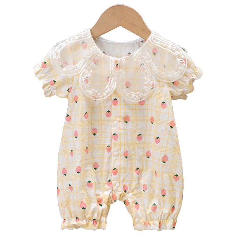 Bộ áo liền quần dễ thương xinh xắn cho bé sơ sinh