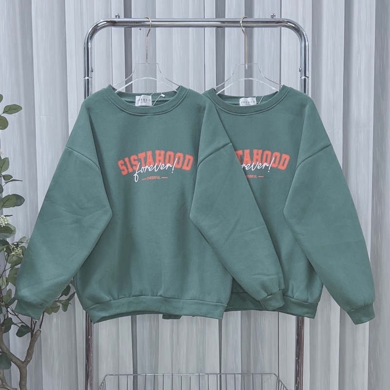 Áo sweater nỉ bông in Sis form rộng