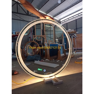 Gương đèn led có cảm ứng và đồng hồ led sáy phá sương theo yêu cầu