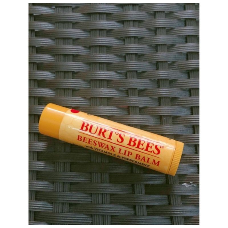 Son dưỡng môi Burt's Bees Moisturizing Lip Balm 4,25g