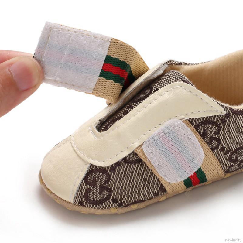 Giày Đế Mềm Chống Trượt Cho Bé Tập Đi