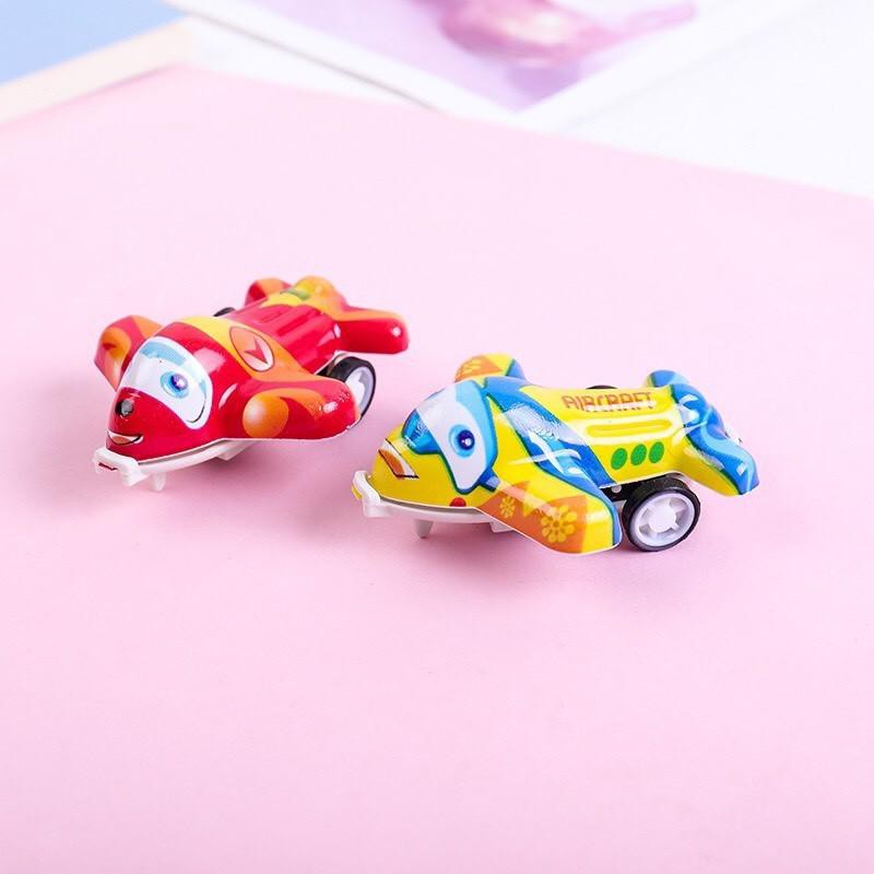 Đồ chơi mô hình máy bay chở khách mini chạy trớn cho bé dễ thương
