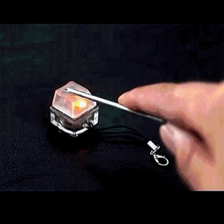 Nút công tắc bàn phím cơ tích hợp đèn LED RGB có móc khóa độc đáo