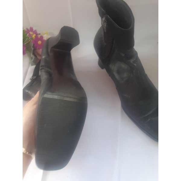 Bốt si size  37. 38