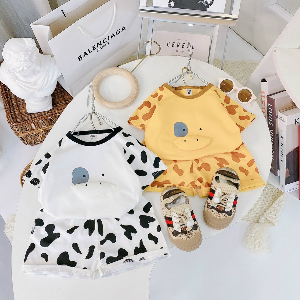 Bộ Cộc Tay Bò Sữa Nổi Cho Bé Chất Liệu Vải Cotton Mềm Mại Co Giãn Đủ Size Từ 8-20Kg VNXK Nhật-Hàn
