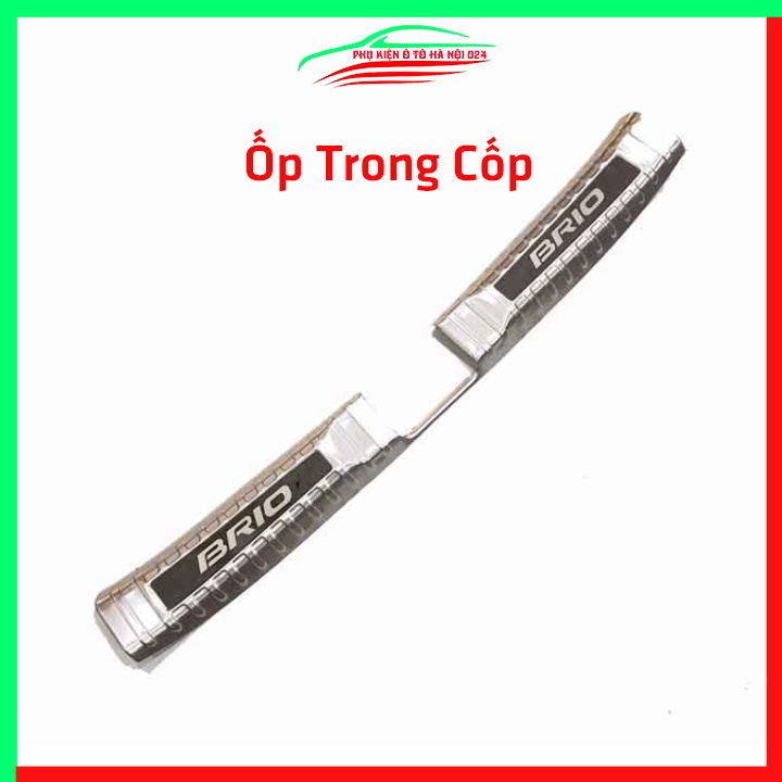 Ốp chống trầy cốp Honda Brio inox sáng bóng