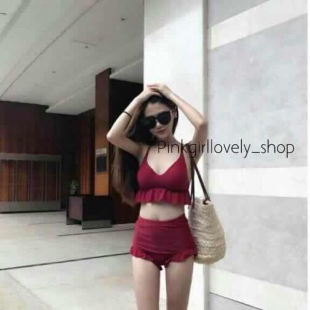 bikini hai mảnh đỏ đô