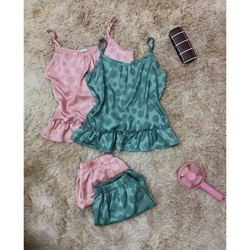 Bộ ngủ lụa cao cấp 2 dây chấm bi