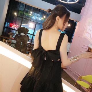 THANH LÝ ĐẦM TIỂU THƯ