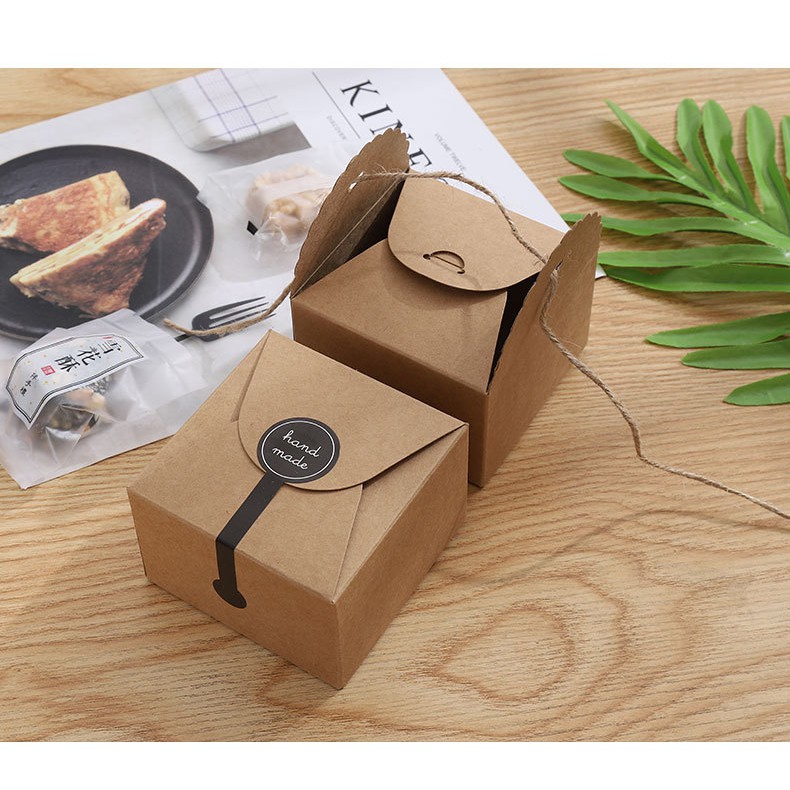 Hộp đựng quà, bánh kraft vuông - TQ07