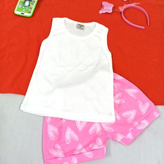 Bộ sát nách bé gái