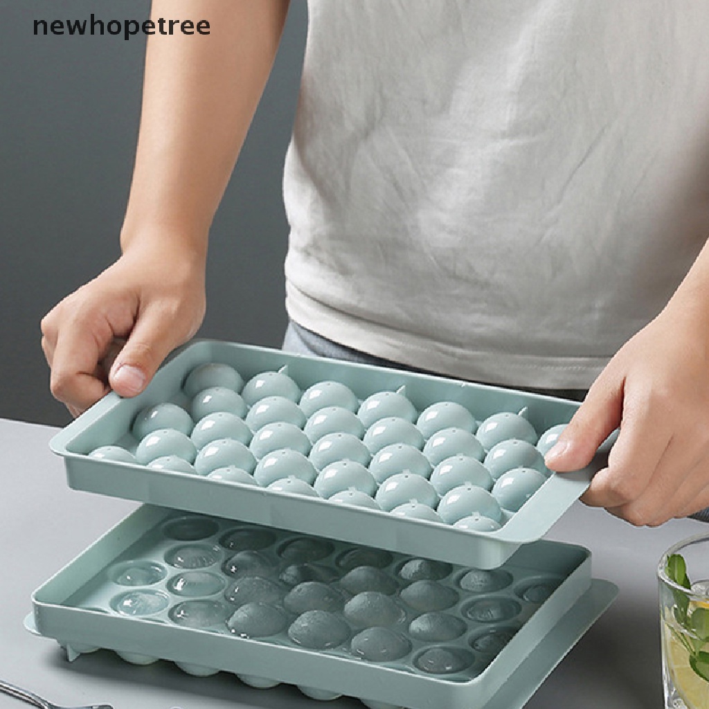 Khay Làm Đá Hình Cầu Bằng Nhựa Có Nắp Đậy Tiện Lợi