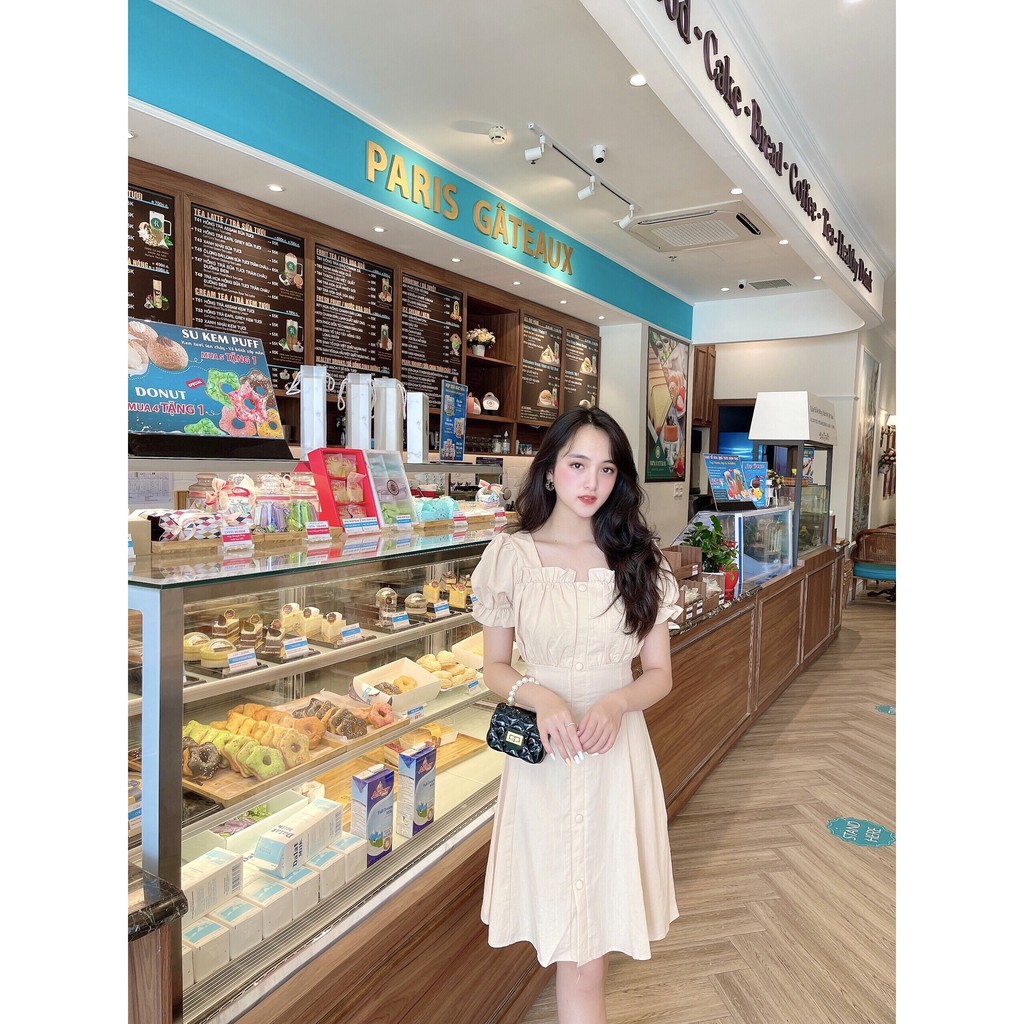 Váy Trắng cổ vuông | BigBuy360 - bigbuy360.vn