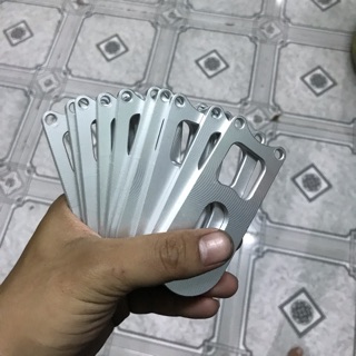 Bá nẹp gắp nhôm